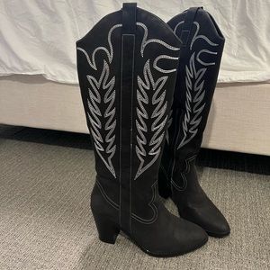 Western cowgirl boots
